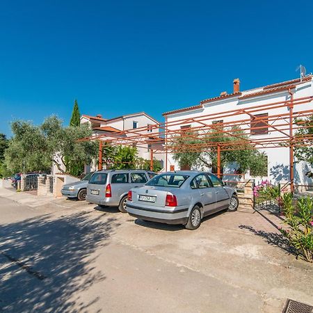 Apartments Dino Пореч Экстерьер фото