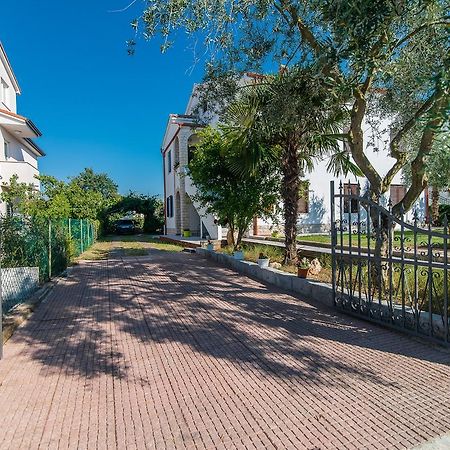 Apartments Dino Пореч Экстерьер фото