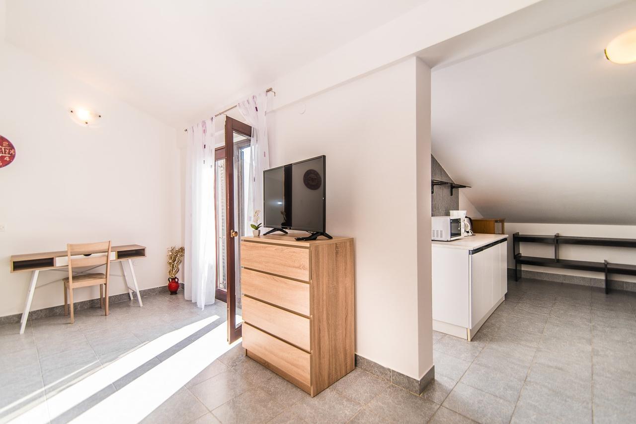 Apartments Dino Пореч Экстерьер фото