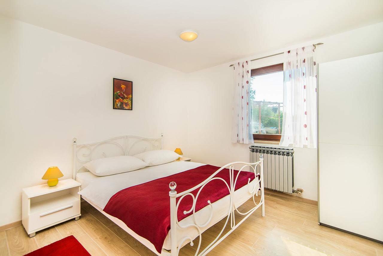 Apartments Dino Пореч Экстерьер фото