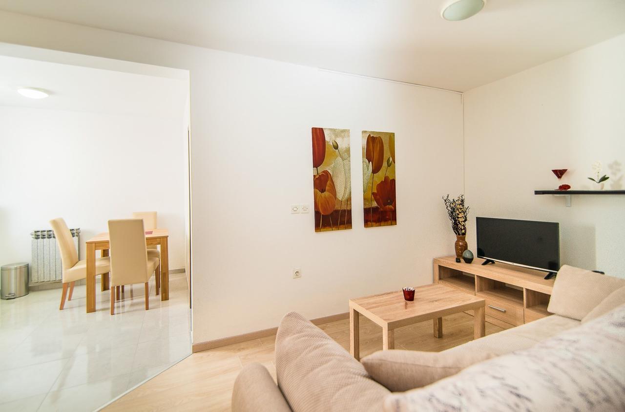 Apartments Dino Пореч Экстерьер фото