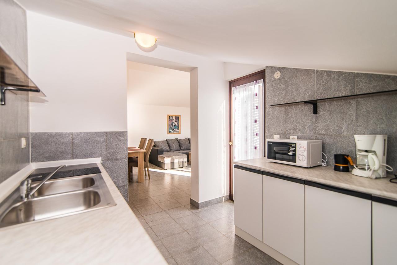 Apartments Dino Пореч Экстерьер фото