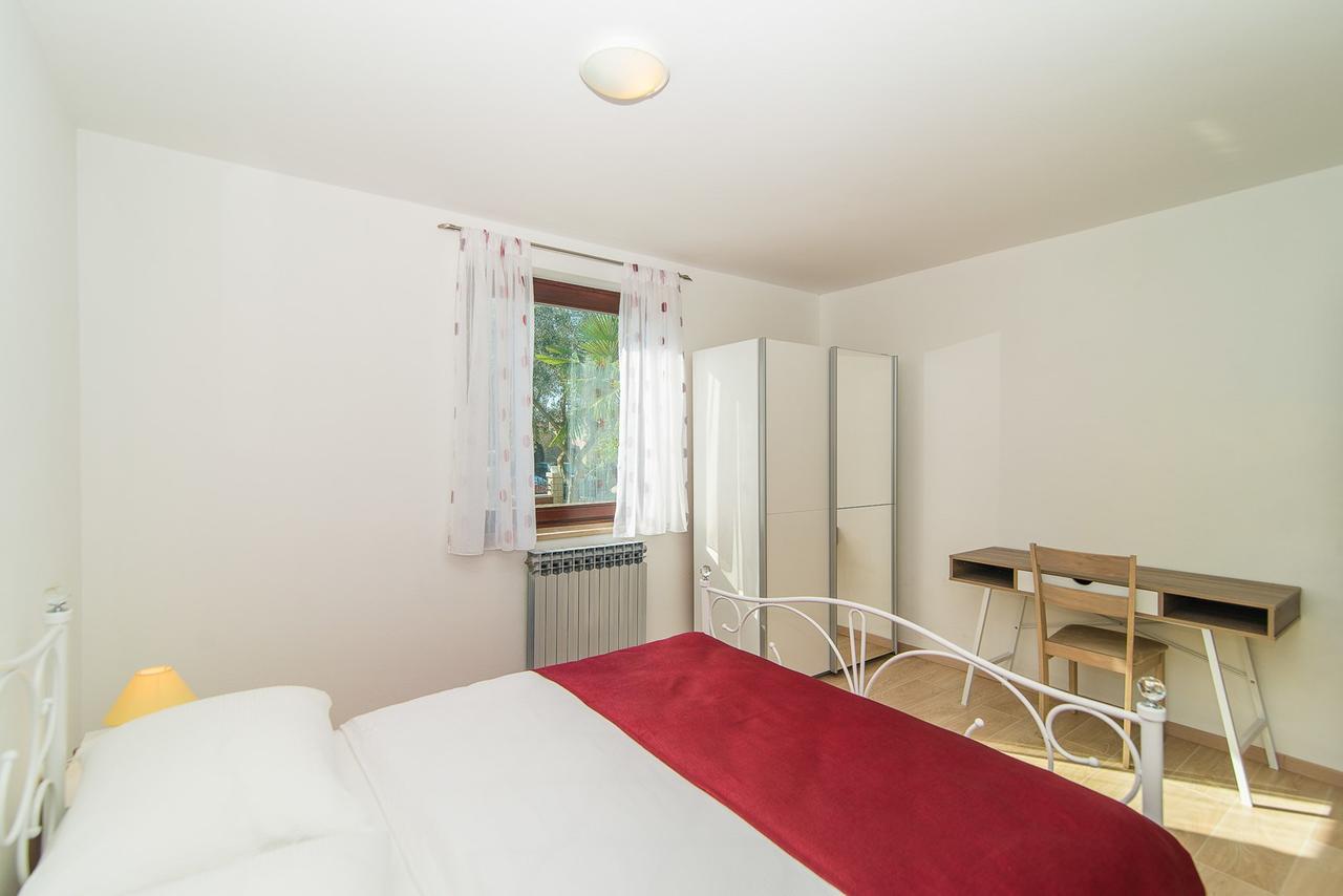 Apartments Dino Пореч Экстерьер фото