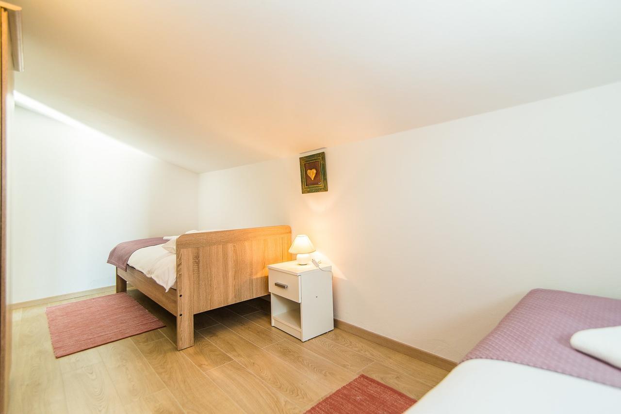 Apartments Dino Пореч Экстерьер фото