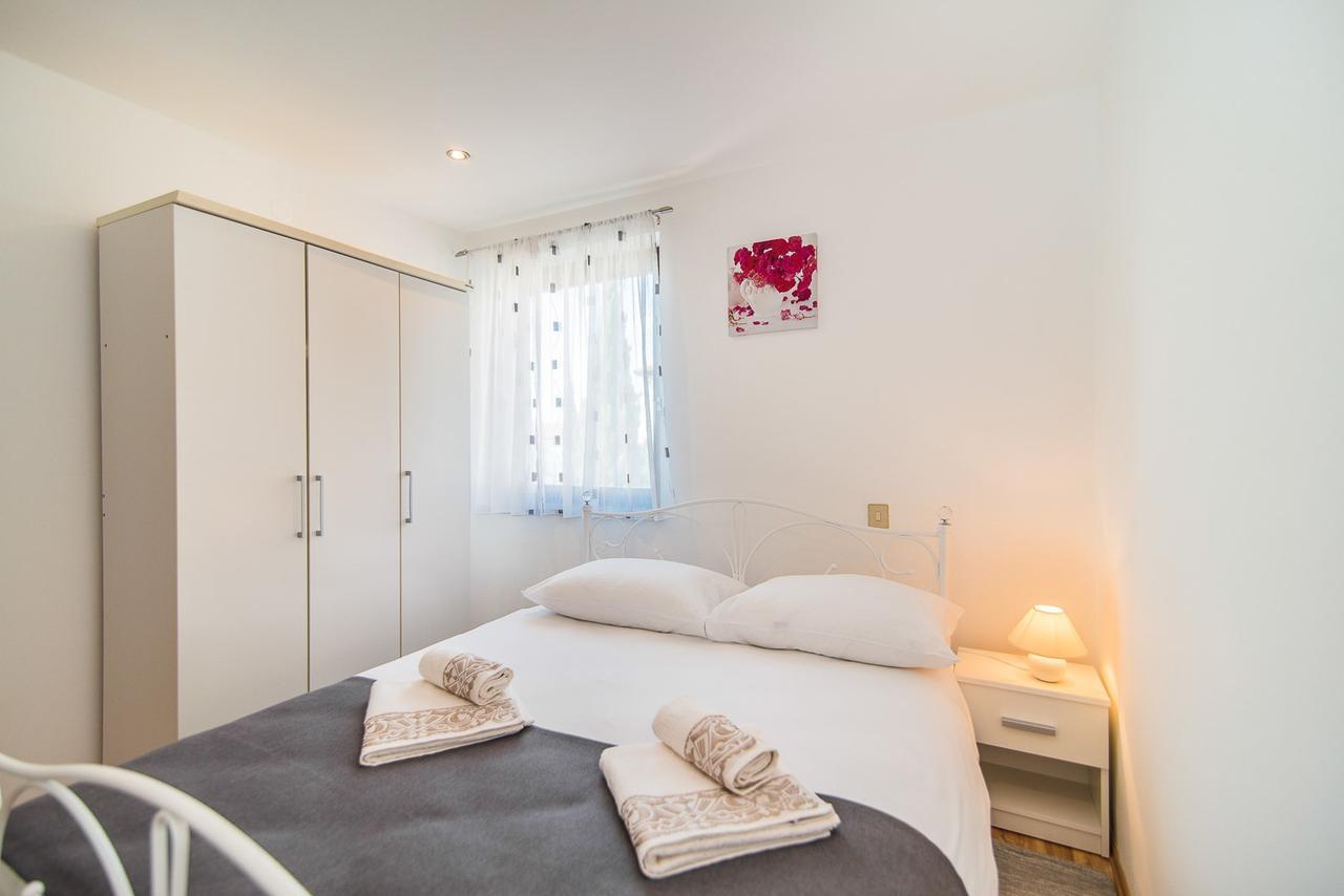 Apartments Dino Пореч Экстерьер фото